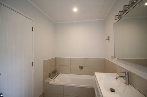 Photo of property in 1/687 East Coast Road, Browns Bay, Auckland, 0630