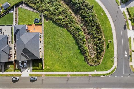 Photo of property in 70 Twin Parks Rise, Papakura, 2110