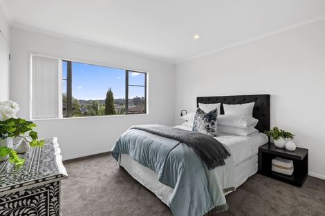 Photo of property in 38 Oakway Drive, Schnapper Rock, Auckland, 0632