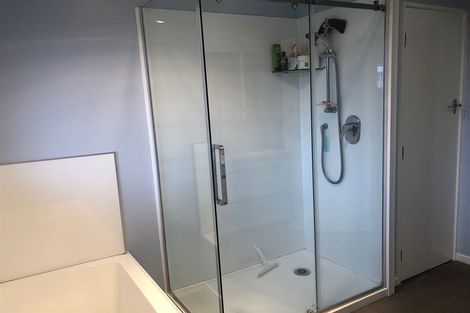 Photo of property in 131a Waikawa Road, Picton, 7220