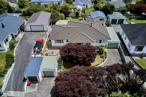 Photo of property in 10 Ngatitoa Street, Tawa, Wellington, 5028