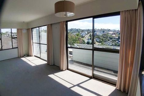 Photo of property in 1/37 Rangitoto Terrace, Milford, Auckland, 0620