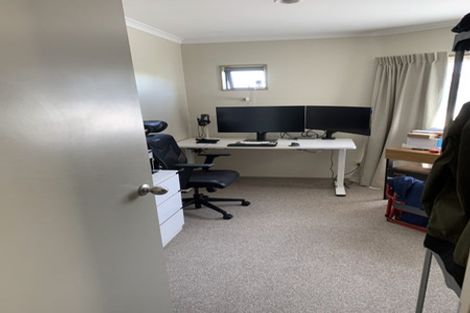 Photo of property in 29 Black Teal Close, Unsworth Heights, Auckland, 0632
