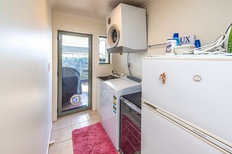 Photo of property in 1 Saint Helens Place, Tawhero, Whanganui, 4501