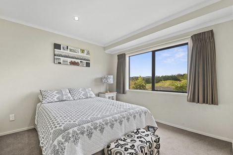 Photo of property in 4 Florey Heights, Springfield, Rotorua, 3015