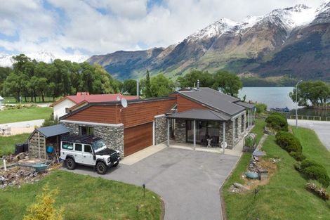 Photo of property in 33 Benmore Place, Glenorchy, 9372