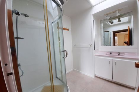 Photo of property in 23 Cairngorm Place, Highland Park, Auckland, 2010