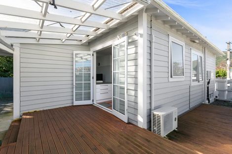 Photo of property in 53 Awamutu Grove, Waiwhetu, Lower Hutt, 5010