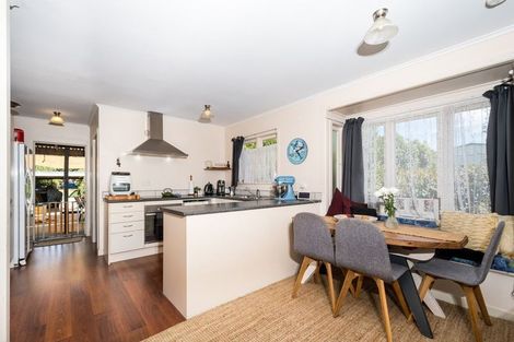Photo of property in 8 Oraha Road, Huapai, Kumeu, 0810
