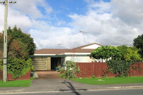 Photo of property in 8b Bay Street, Red Beach, 0932