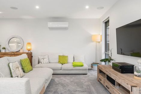 Photo of property in 18 Sharman Place, Pyes Pa, Tauranga, 3112