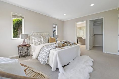 Photo of property in 14 Beros Place, Flat Bush, Auckland, 2016