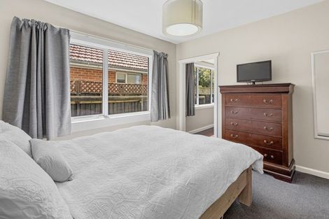 Photo of property in 1/89 Aorangi Road, Bryndwr, Christchurch, 8053