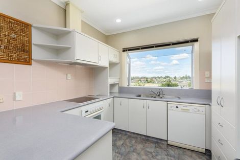 Photo of property in 40 Oxford Street, Te Puke, 3119