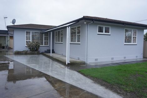 Photo of property in 28 Howard Road, Taradale, Napier, 4112