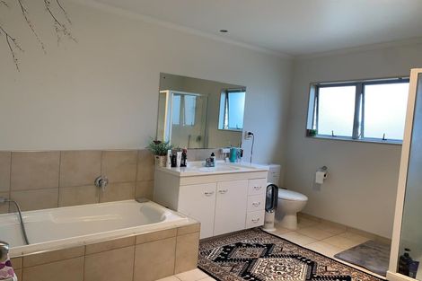 Photo of property in 26 Baltersan Drive, Flat Bush, Auckland, 2016