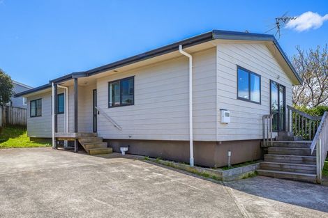 Photo of property in 12a Hiwi Crescent, Titahi Bay, Porirua, 5022