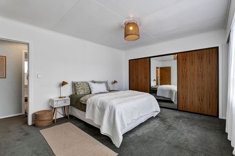 Photo of property in 3 Del Mar Place, Merrilands, New Plymouth, 4312