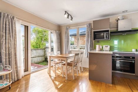 Photo of property in 1/29 Raines Avenue, Forrest Hill, Auckland, 0620