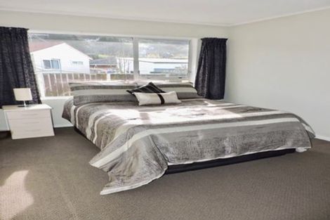 Photo of property in 21a Beauchamp Street, Tawa, Wellington, 5028