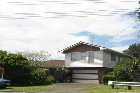 Photo of property in 831 Whangaparaoa Road, Manly, Whangaparaoa, 0930