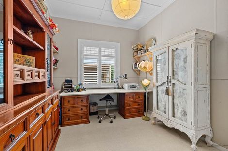 Photo of property in 11 Campbell Drive, Martinborough, 5711