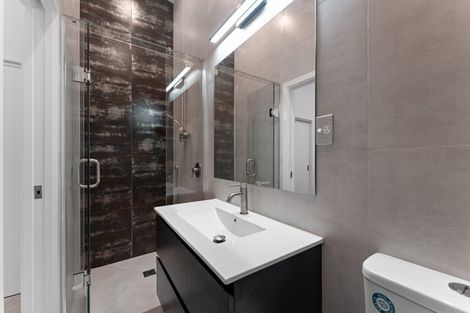 Photo of property in 5/122 Archibald Road, Kelston, Auckland, 0602