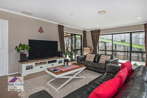 Photo of property in 14 Tieke Place, Horahora, Whangarei, 0110