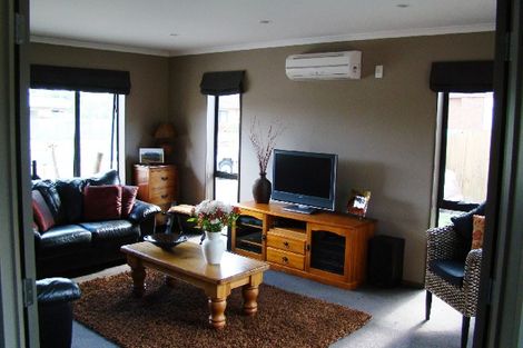 Photo of property in 44 Wentworth Drive, Rototuna North, Hamilton, 3210