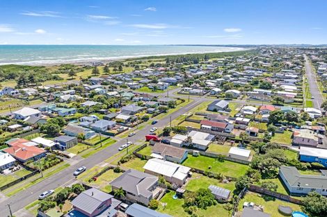 Photo of property in 18 Aotea Street, Castlecliff, Whanganui, 4501