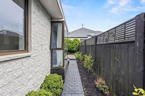 Photo of property in 2/60a Somme Street, St Albans, Christchurch, 8014