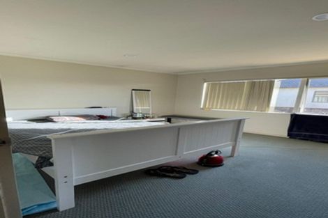 Photo of property in 25 Speyside Crescent, Flat Bush, Auckland, 2016