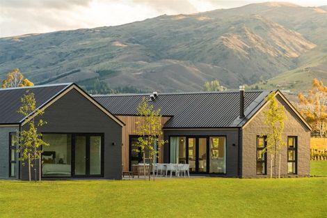 Photo of property in 77 Stone Drive, Cromwell, 9384