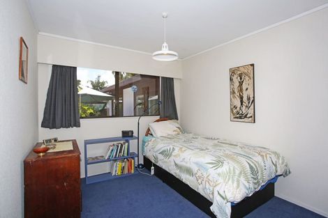 Photo of property in 5 Rushgreen Avenue, Pahurehure, Papakura, 2113