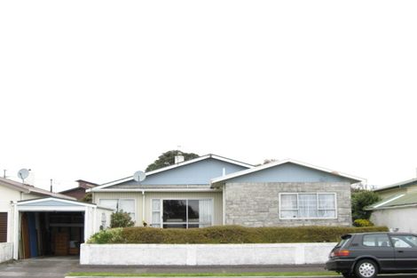 Photo of property in 12 Princes Street, Fitzroy, New Plymouth, 4312
