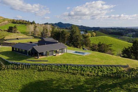 Photo of property in 668 Kaitemako Road, Welcome Bay, Tauranga, 3175