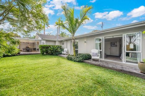 Photo of property in 11 Holly Way, Sunnyhills, Auckland, 2010