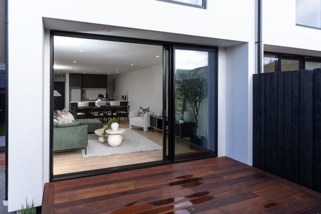 Photo of property in 2/27 Division Street, Riccarton, Christchurch, 8041