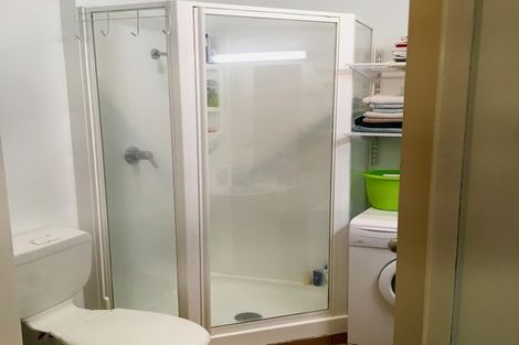 Photo of property in Terrace Tower Apartments, 9e/126 The Terrace, Wellington Central, Wellington, 6011