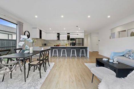 Photo of property in 24 Kahu Close, Orewa, 0931