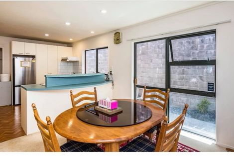 Photo of property in 5a Waiwera Crescent, Maupuia, Wellington, 6022