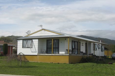 Photo of property in 24 Rata Street, Tokomaru, Palmerston North, 4474
