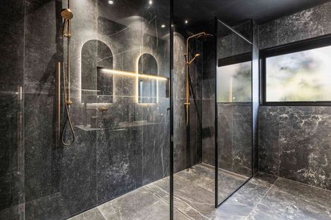 Photo of property in 4 Wairarapa Terrace, Merivale, Christchurch, 8014