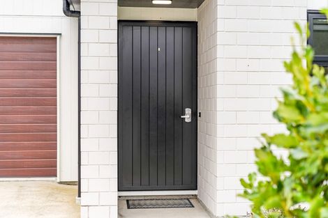 Photo of property in 22 Te Kaeaea Crescent, Wallaceville, Upper Hutt, 5018