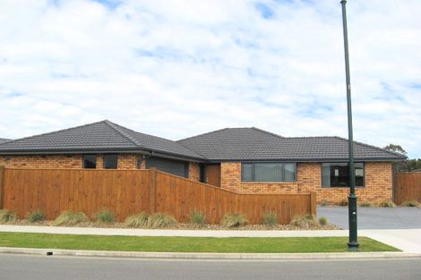 Photo of property in 7 Yellowlees Drive, Kaiapoi, 7630