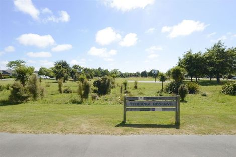 Photo of property in 43 Putake Drive, Parklands, Christchurch, 8083