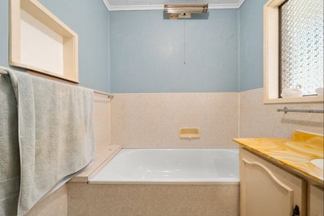 Photo of property in 22 Frankley Road, Westown, New Plymouth, 4310