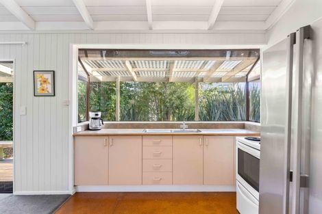 Photo of property in 112 Mckellar Place, Whangamata, 3620