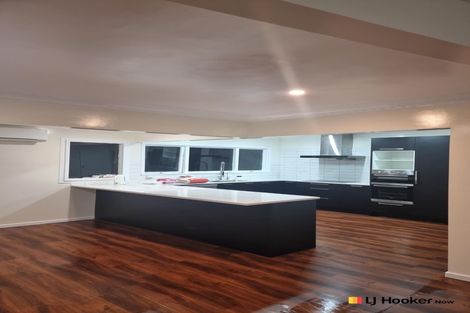 Photo of property in 90 Lawrence Crescent, Hillpark, Auckland, 2102