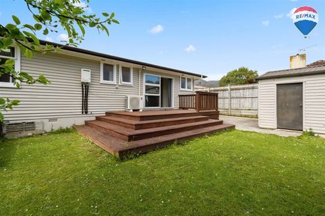 Photo of property in 266 Stokes Valley Road, Stokes Valley, Lower Hutt, 5019